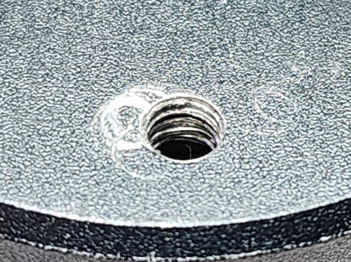 motor mounting hole stripped closeup.jpg