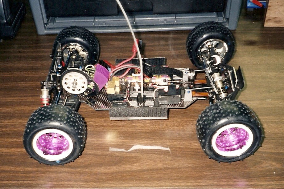 chassis '01 side.jpg
