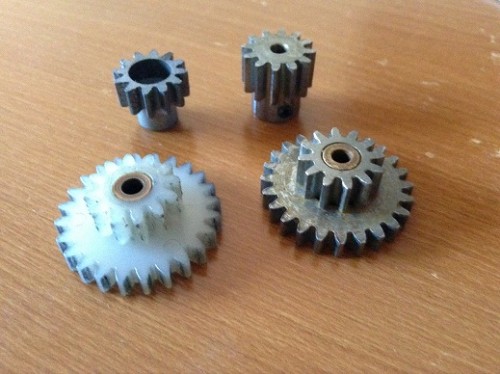 metal gears 1.jpg