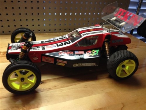 Associated RC10 (Worlds Car chassis, stealth transmission)_small 8.JPG